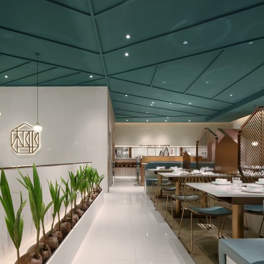 海南椰子雞火鍋餐廳設(shè)計(jì)，椰客YECO.聚焦于“椰林海岸”的空間升級(jí)